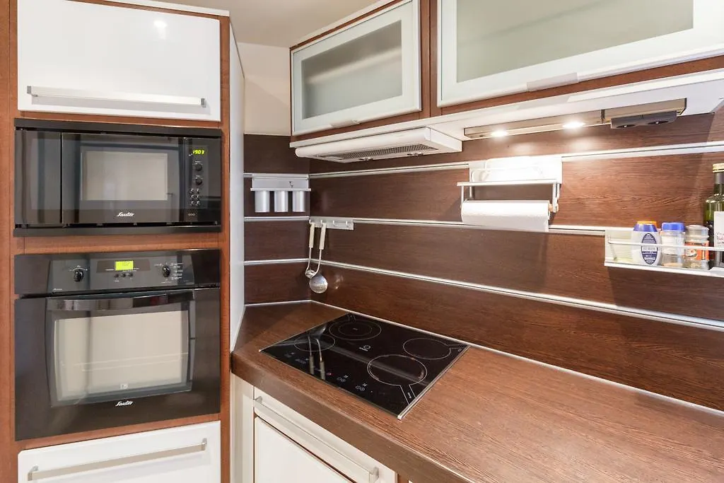 Apartment Rue Le Marois Paris