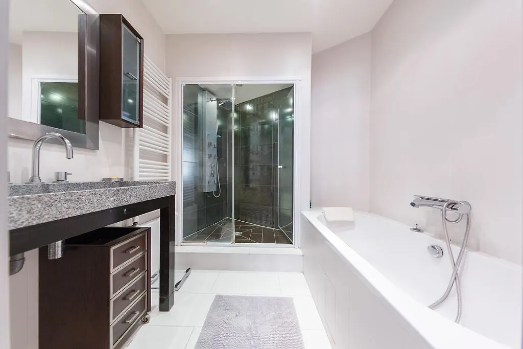 Apartment Rue Le Marois *